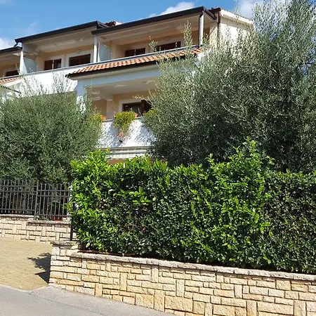 Guest house Ulika &