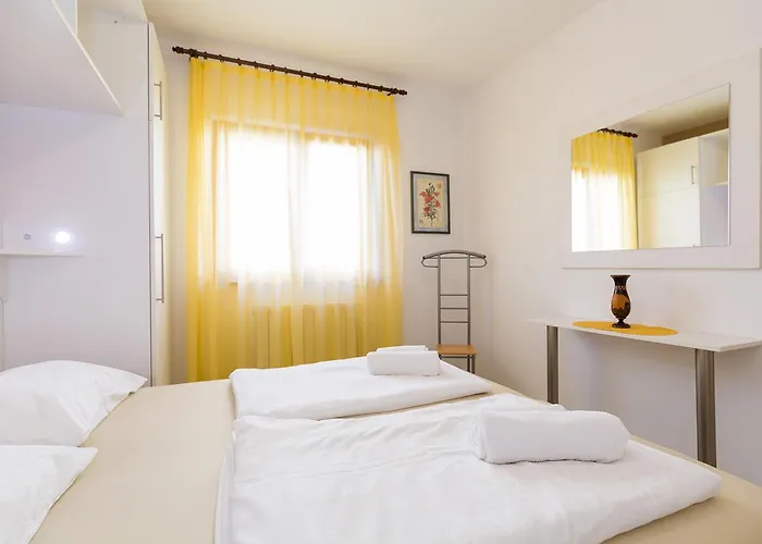 게스트하우스 Ulika & 3*