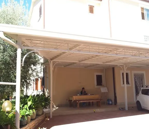 게스트하우스 Ulika & 포레치