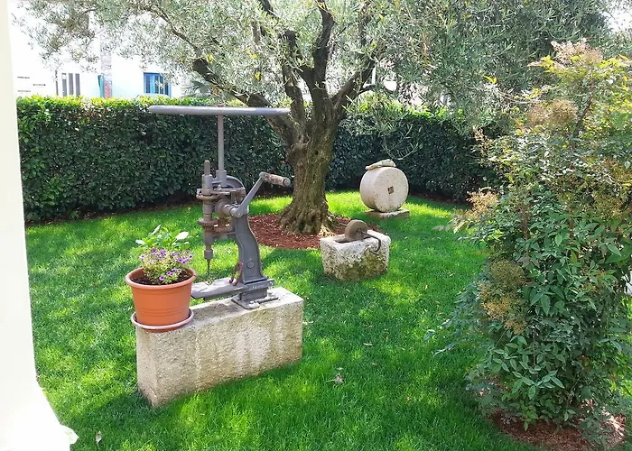 게스트하우스 Ulika & 3*