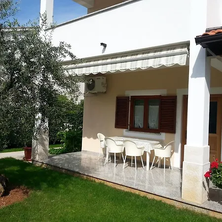 Ulika & ゲストハウス ポレッチ