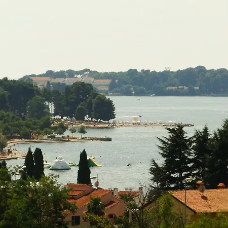 Ulika & ゲストハウス 3*